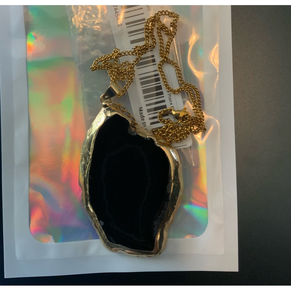 BLACK ONYX NECKLACE
